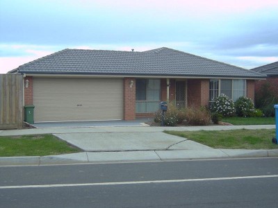 * Bright four bedroom home close to everything * Picture
