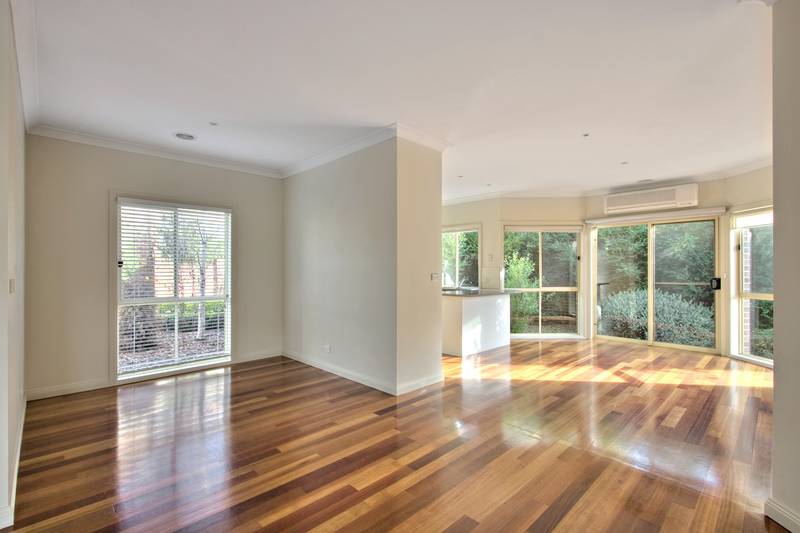 Walk to Berwick Village - A Solid Investment Picture 3