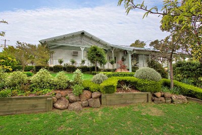 The Idyllic Lifestyle on an Acre... Picture