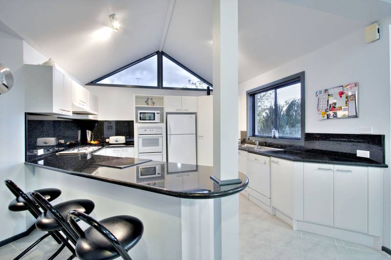 First Class Inspiration for a 5 Star Lifestyle Picture 2