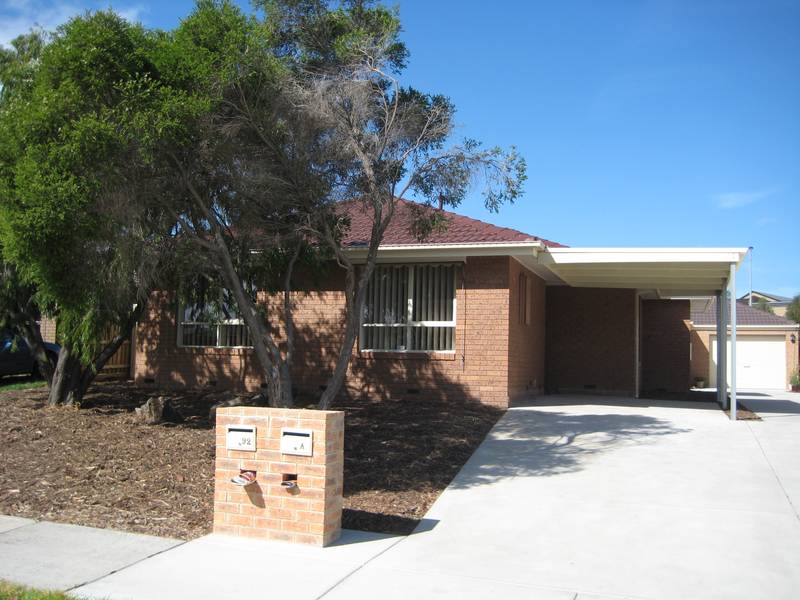 * Best Location in Narre Warren * Picture 1