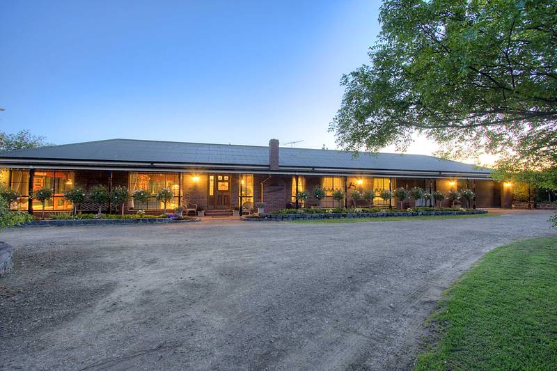 Country Comfort, City Convenience Picture 1