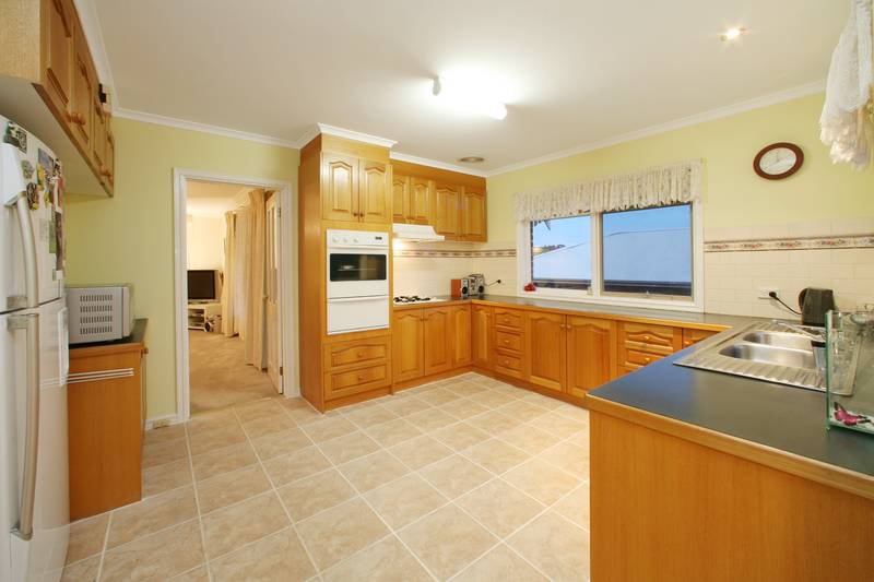 Location, Views & Lifestyle on 1/4 Acre Picture 2