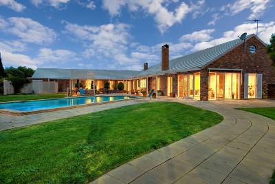 Lifestyle & Luxury Picture Lifestyle & Luxury Picture