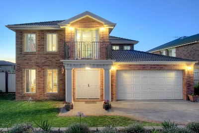 A Rare North Side Offering - 5 Bedrooms Picture