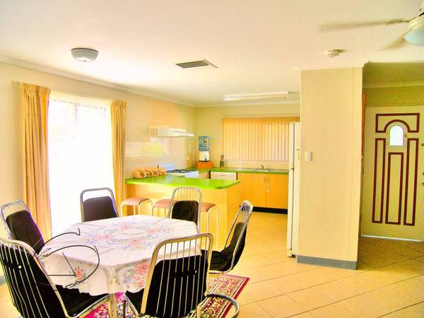 Modern & Open Picture 3