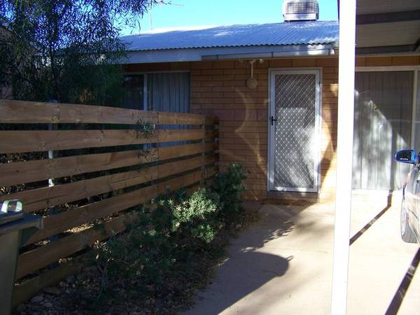 FANTASTIC & FULLY FURNISHED Picture 1