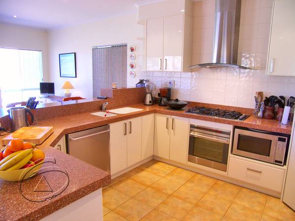 A PERFECT SETTING Picture 3