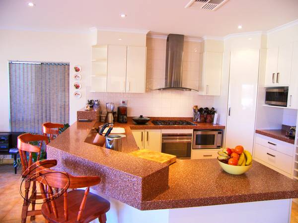 A PERFECT SETTING Picture 2