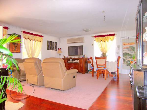 Polish, Panorama, Convenience and Comfort Picture 2