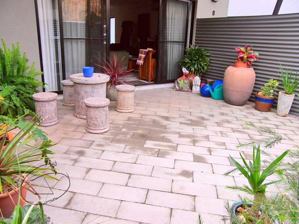 In a word... SUPERB Picture