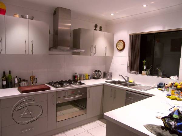 In a word... SUPERB Picture