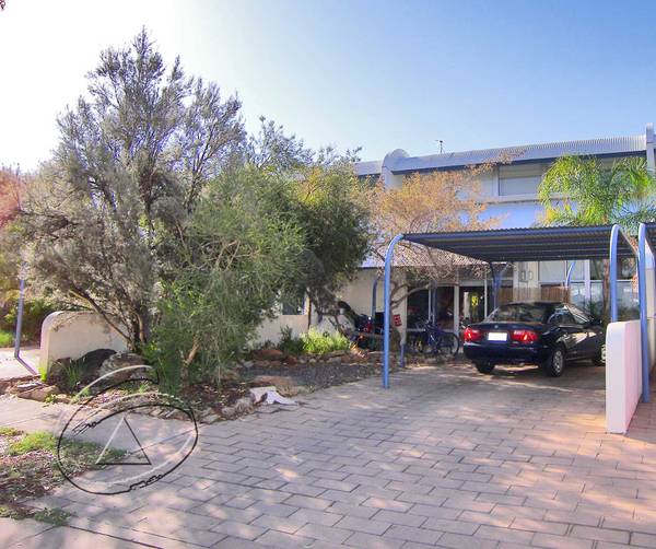 Trendy Townhouse in Top Position Picture 1