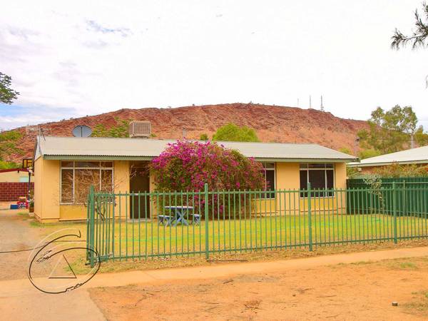 Attention Handymen Picture 1