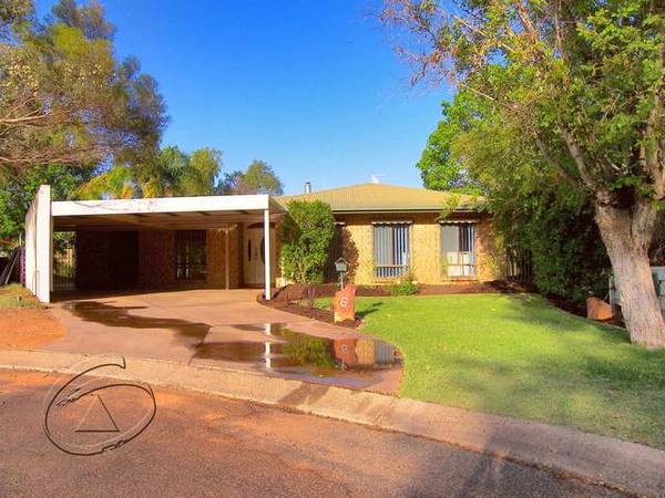 Superb Location Picture 1