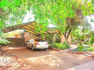 Four Bedrooms and an In-ground Spa Picture