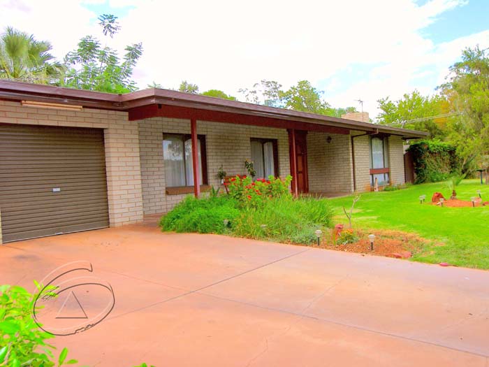 Home, Pool and Self- Contained Unit Picture