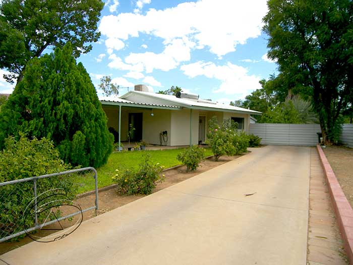 QUALITY HOME Picture 2