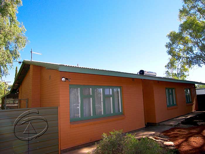 ATTENTION: TRADIES AND HANDYMEN! Picture 1