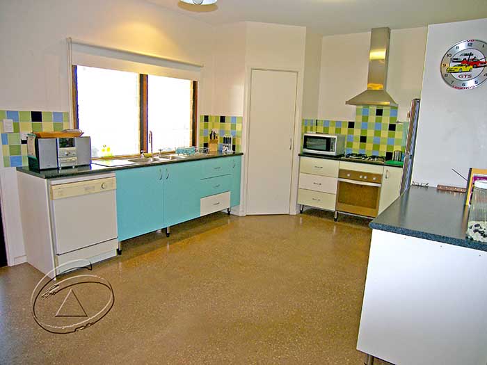 COOL LIVING Picture 3