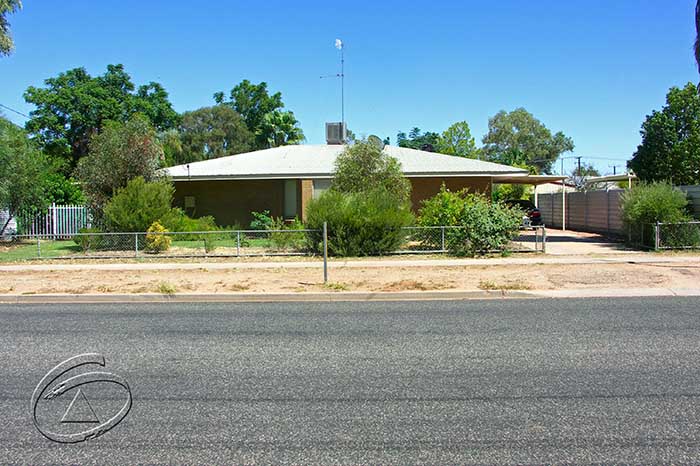 GREAT FAMILY HOME Picture 1