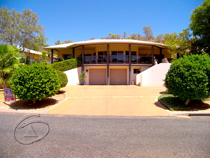 Luxury Home Picture 1