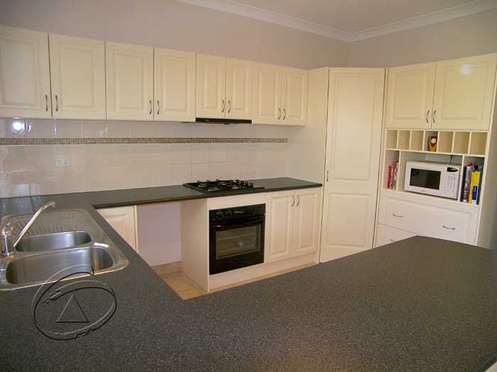 STUNNING HOME Picture 3