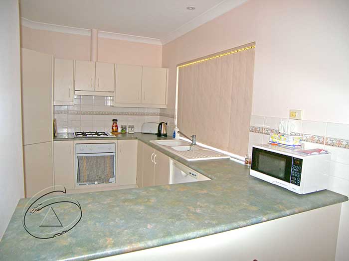 EXECUTIVE TOWNHOUSE Picture 2