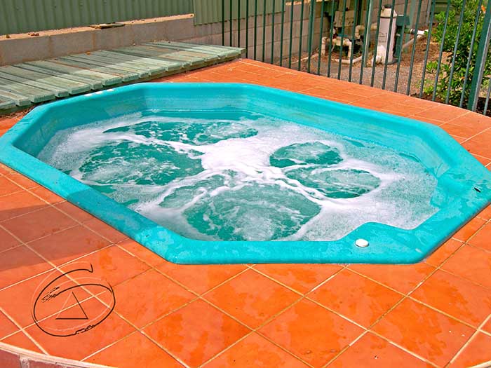 CHARM IN GILLEN! Picture 2