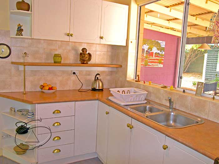 CHARM IN GILLEN! Picture 3