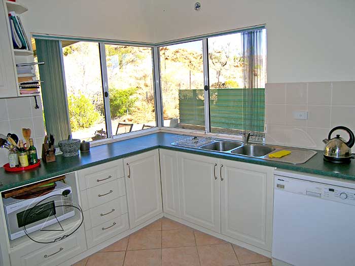 MASSIVE PROPORTIONS Picture 3