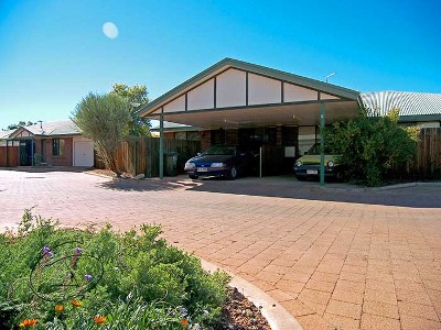 GOLF COURSE FRONTAGE Picture