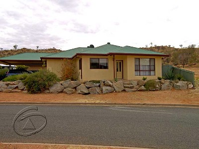 ESSENTIAL ALICE FOUR BEDDER Picture