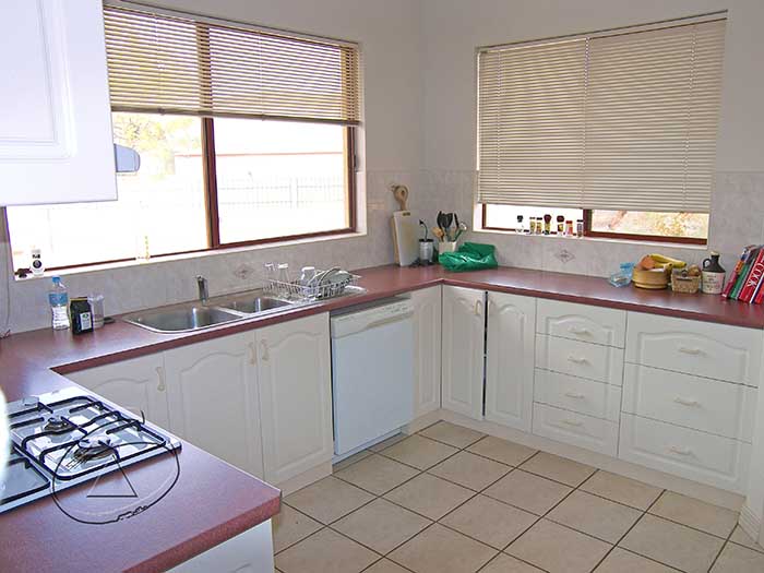 ESSENTIAL ALICE FOUR BEDDER Picture 2