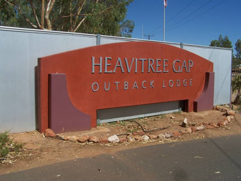 HEAVITREE GAP FURNISHED APARTMENT Picture 1