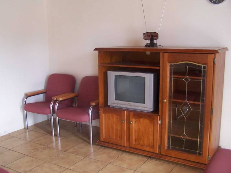 FULLY FURNISHED UNIT Picture 1