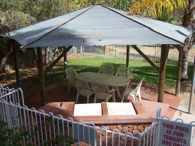 LOVELY VIEWS OF THE RANGES AT YOUR FRONT DOOR Picture 3