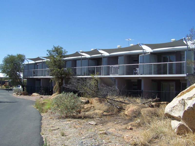 ONE BEDROOM EXECUTIVE UNIT Picture 1