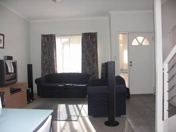 Elegance in Living Picture 3