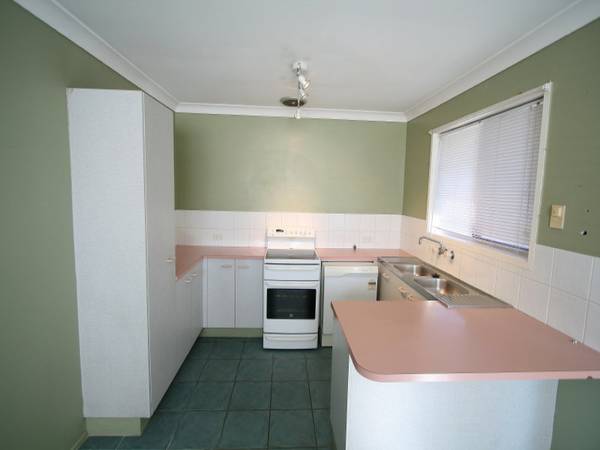 SOLD BY LINDA THYGESEN Picture 2