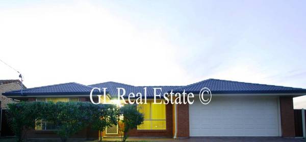SOLD BY G L REAL ESTATE FOR A LOW COMISSION OF 2%+GST. Picture 1