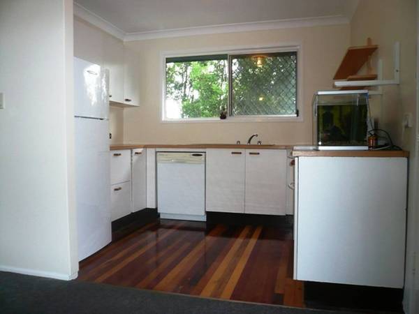 Grand Living! Walk to Grand Plaza Shopping District & Transit Station Picture Grand Living! Walk to Grand Plaza Shopping District & Transit Station Picture