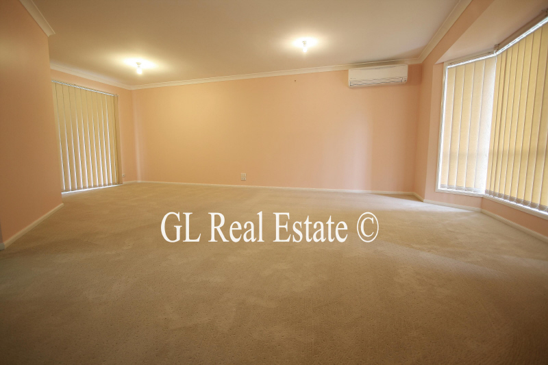 SOLD BY G L REAL ESTATE Picture 2