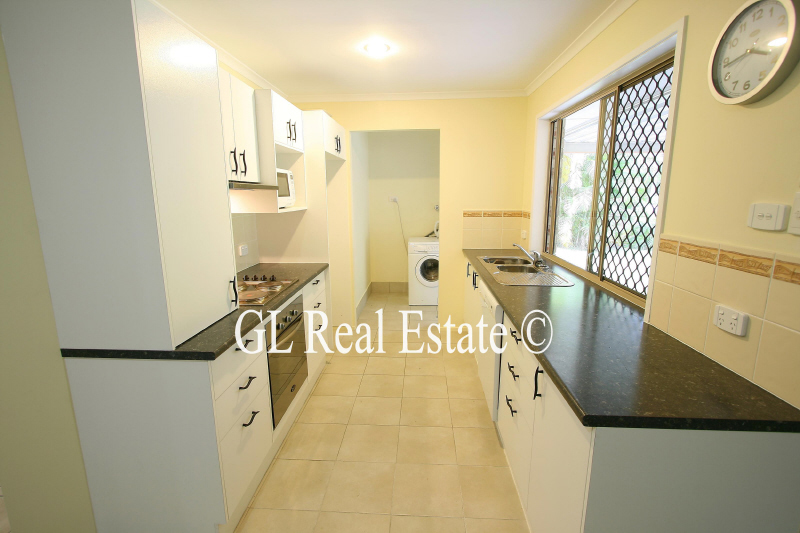 SOLD BY G L REAL ESTATE IN A WEEK. Picture 2