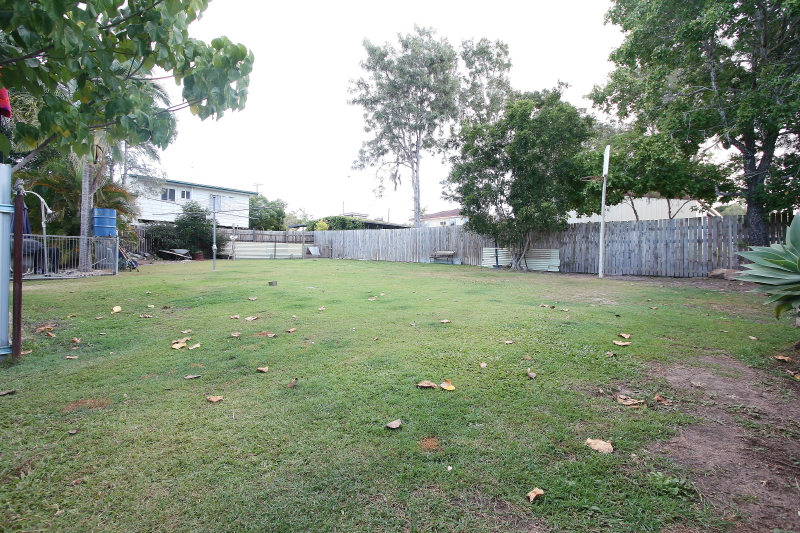 SOLD BY G L REAL ESTATE Picture 3