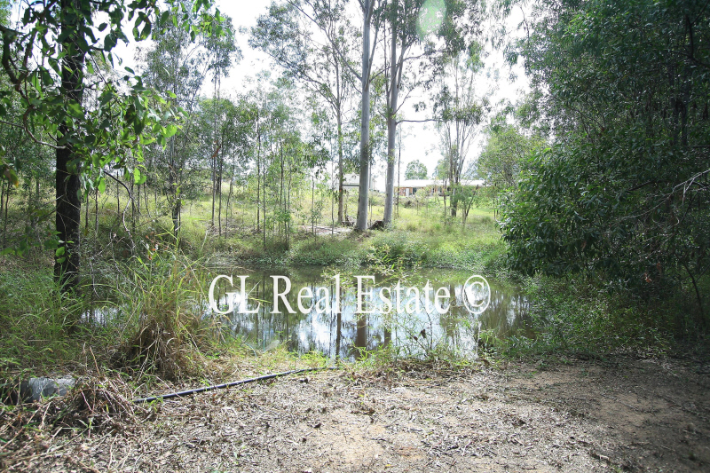 REDUCED REDUCED HOUSE AND OVER AN ACRE OF LAND MUST SELL, DON'T MISS OUT! Picture 1