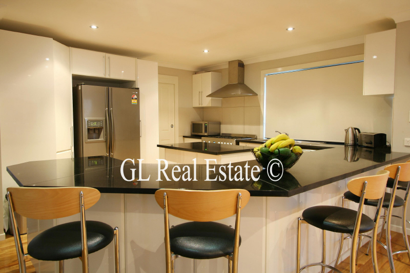 SOLD BY G L REAL ESTATE IN RECORD TIME Picture 2