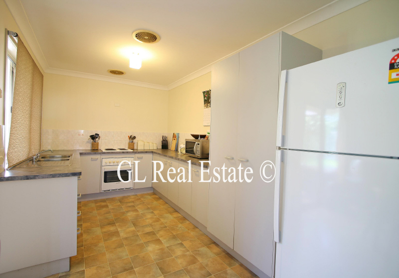 SOLD BY G L REAL ESTATE IN RECORD TIME Picture 2