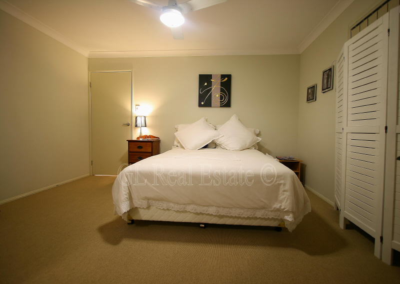 SOLD BY G L REAL ESTATE Picture 3