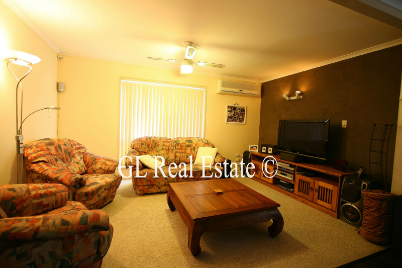 SOLD BY G L REAL ESTATE Picture 3